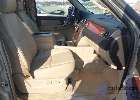 2007 Chevrolet Tahoe Ltz from USA, damaged, VIN 1GNFC13J07R104061